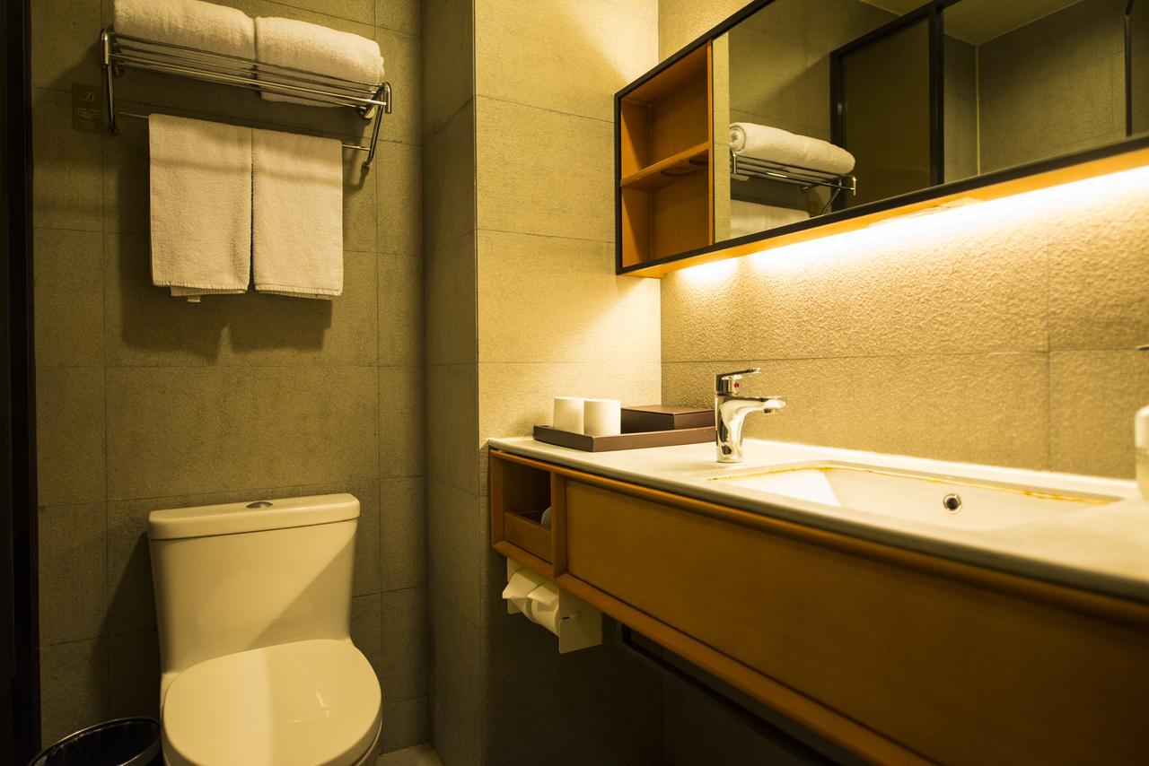 Ji Hotel Shanghai Hongqiao Airport Huqingping Highway Esterno foto