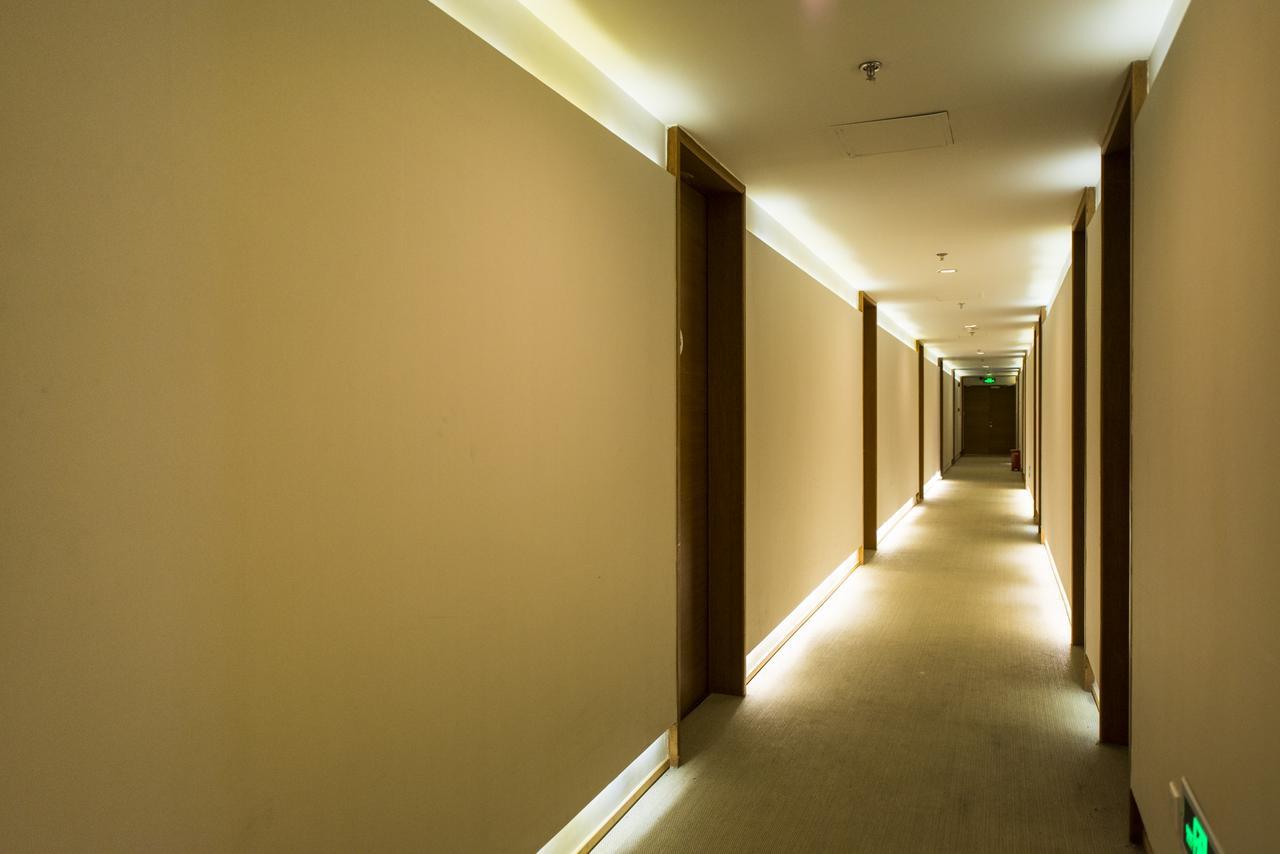 Ji Hotel Shanghai Hongqiao Airport Huqingping Highway Esterno foto